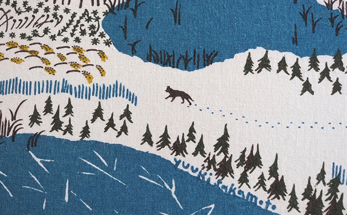 「山とオオカミ」ファブリックパネル