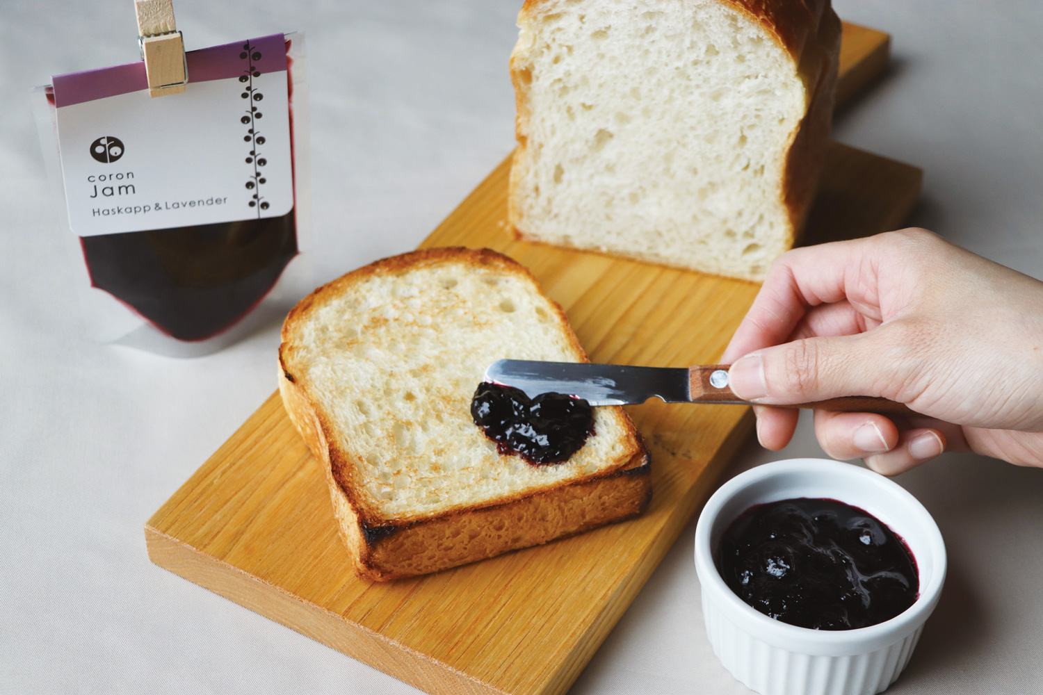 [A1603]中川町産ハスカップジャムと食パン2種食べ比べセット