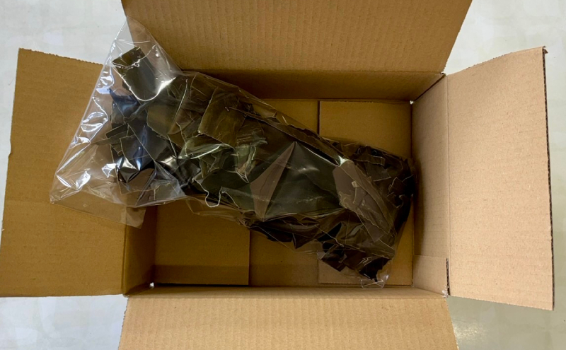 [訳あり・不揃い]オホーツク枝幸の利尻昆布 200g [南宗谷ひだまりの会]【 昆布 利尻昆布 高級昆布 お出汁 コンブ こんぶ 規格外 北海道 オホーツク 枝幸 送料無料 】