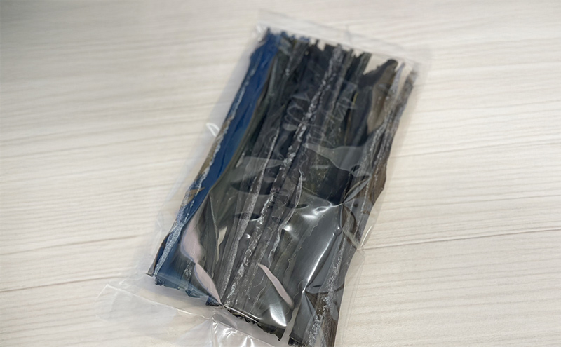 北海道 礼文島産 漁師直送 天然 棹前昆布 100g×3パック［道場水産］【 昆布 棹前昆布 さおまえ 煮昆布 食べる昆布 天然 利尻昆布 海藻 和食 煮物 惣菜 旨味 】