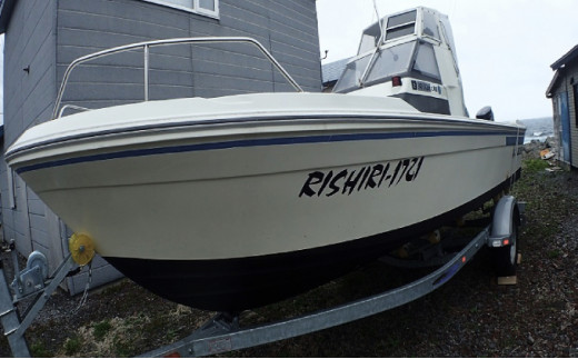 北海道利尻島 釣船一日貸切＋ゲストハウスいちななにーいち 素泊まり一泊付プラン｜宿泊 自然 体験 釣り 船 レンタル アクティビティ [1090006]