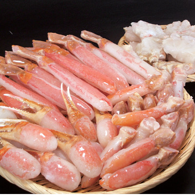 カット済み生冷ずわい蟹しゃぶしゃぶセット 2kg　(脚・爪・爪下・肩肉 各500g)【配送不可地域：離島】【1692381】