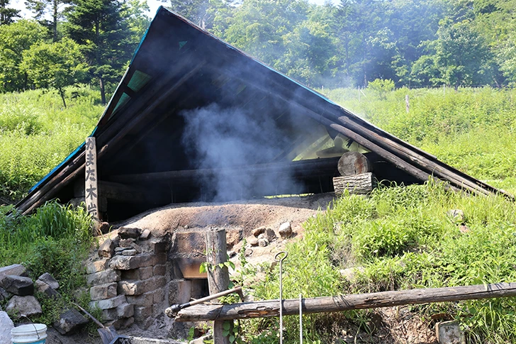 北海道の楢（ナラ）材木炭　15kg