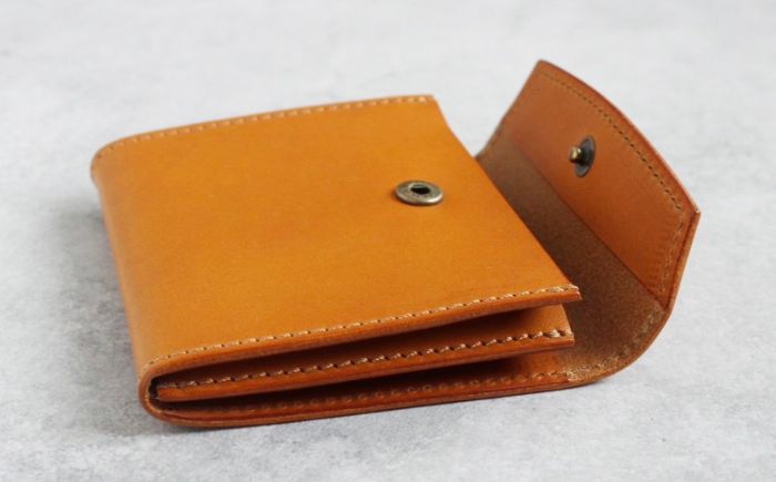tanikoオリジナル セカンド財布（焦茶）《厚真町》【Taniko leather】 [AXAP018]