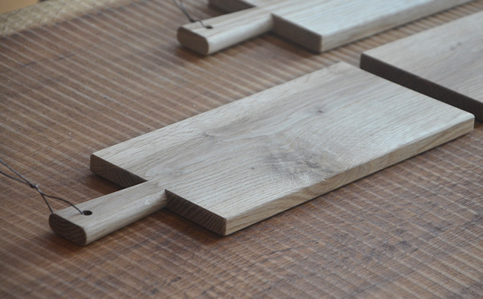 北海道産木材を使用した オリジナルカッティングボード
