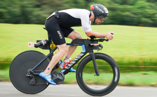 北海道トライアスロンを活用したスポーツ観光事業