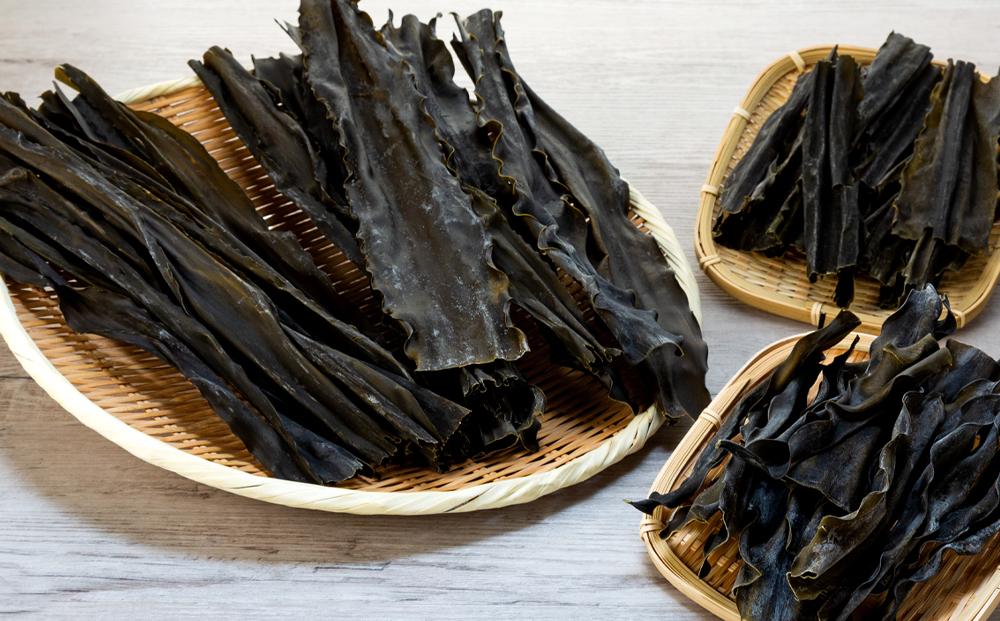 日高昆布セットＡ（日高昆布（1等検）200g×2、 切り出し昆布100g×1、 日高根昆布100g×2、 干ふのり25g×2、 早煮昆布250g×1）