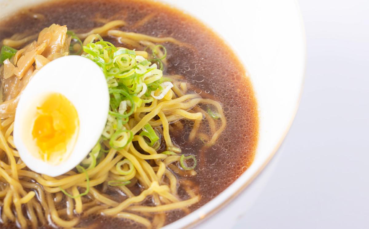 北海道産 小麦 使用 昔ながらの 生 ラーメン 計 3kg (150g×20食)