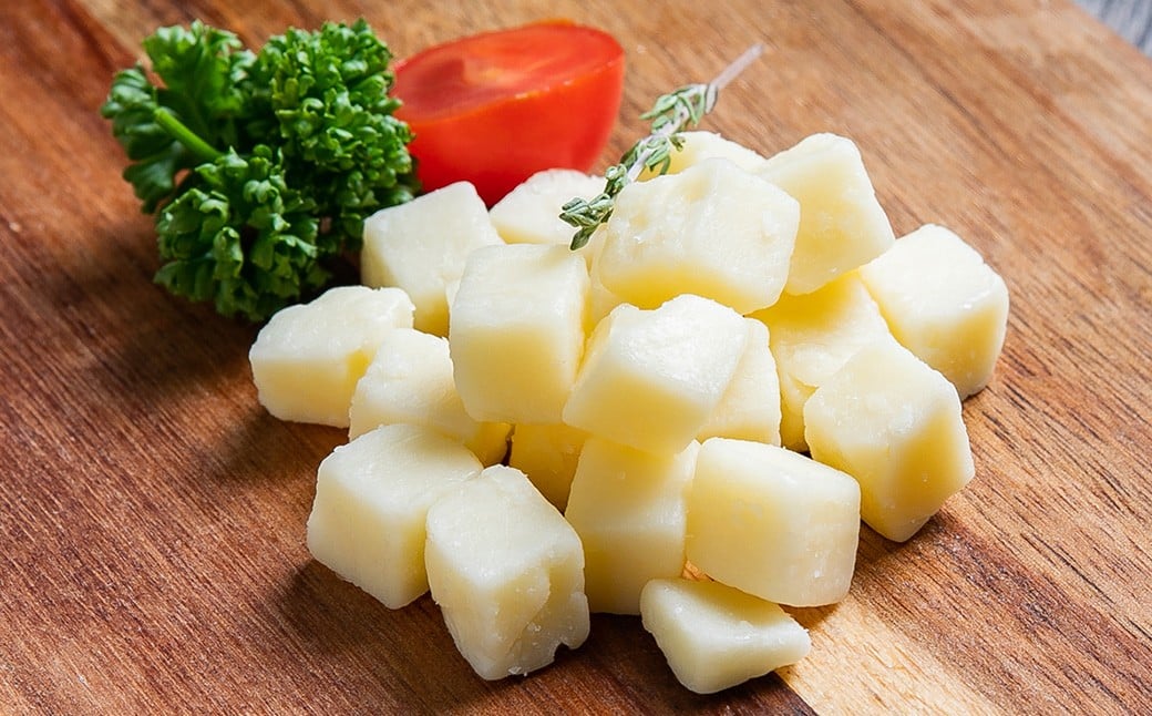 「よつ葉」北海道十勝 おつまみチーズ ゴーダ 30g×8個【B149】