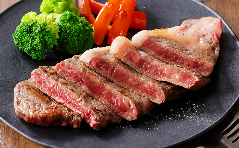 十勝ハーブ牛 サーロイン ステーキ 計400g（200g×2枚） 累計8万セット突破 国産 北海道 牛 肉 牛肉 赤身 サーロインステーキ 真空パック キャンプ アウトドア バーベキュー BBQ 冷凍 ◆2026年01月配送