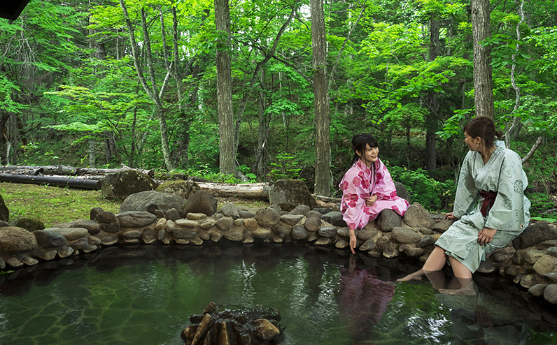 äžå£«å¹ã»ã¬ãã³ãæºæ³é· 宿æ³ã»äœéšã¯ãŒãã³ 3,000åå åæµ·é åå æ
è¡ ãã©ãã« ããã« æ
通 æ
è¡åž 宿æ³åž 宿æ³ãã±ãã ã¢ã¯ãã£ããã£ãŒ