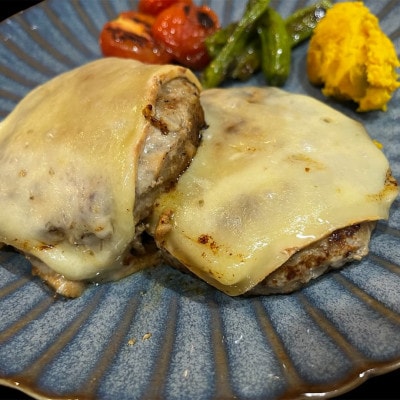 黒豚無添加ハンバーグ(150g×6)&十勝産ラクレットチーズ(85g)【配送不可地域：離島】【1743353】