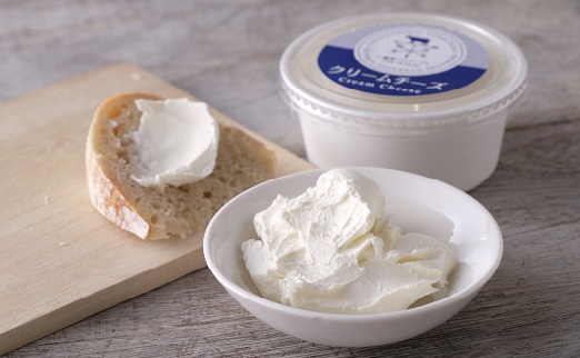 北海道産の生乳使用!濃厚チーズ&バターの詰め合わせＳ（スペシャル）セット[C2-1]