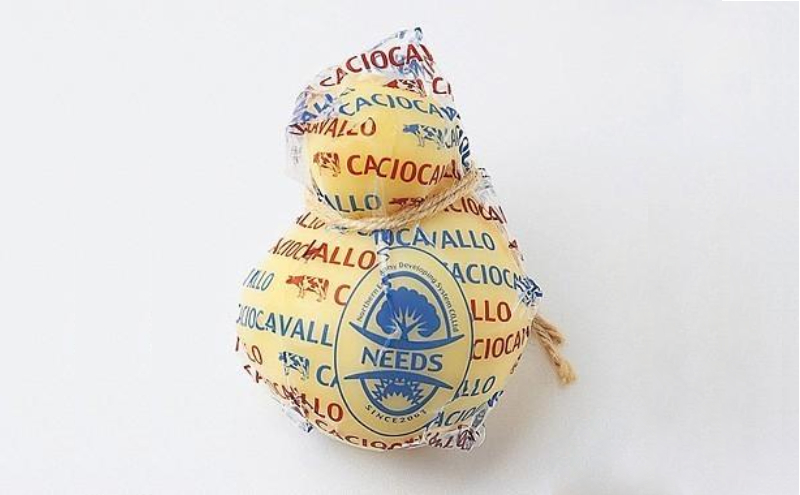 【メディアで多数紹介】  北海道 十勝 カチョカバロ 200g×2個 [チーズ工房NEEDS]【 カチョカバロ カチョカヴァロ チーズ ワイン 麦酒 ビール 酒 焼きチーズ おつまみ 乳製品  NEEDS ニーズ  受賞 北海道 十勝 幕別 】