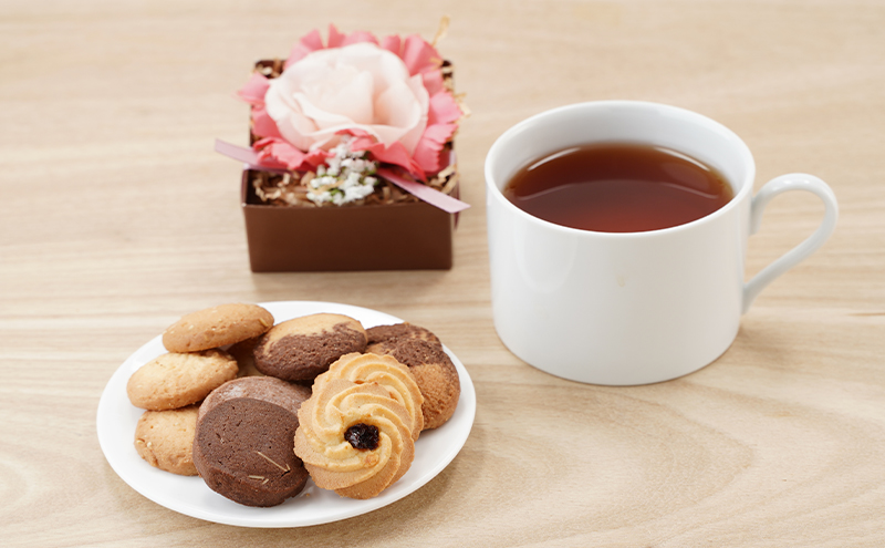 ååã«ã«ã¡ã«äŒã·ã¹ã¿ãŒãçå¿ãããŠäœã£ã ã¯ãã㌠詰ãåãã 4çš® (ã»ãµãã»ããŒãã«ã»ã©ã ã¬ãŒãºã³ã»ã¢ãŒã¢ã³ãã³ã³ã¢)ãã ã®ãã ããã®ãã ãèå ã瀌 ãè¿ã åæµ·é åå å¹å¥ ã«ã«ã¡ã« ã€ãšãºã¹ ããªã¹ã ã¯ãã㌠ã