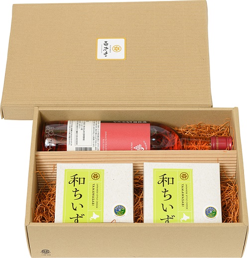 北海道池田町産山わさび入り和ちいず2個と十勝ワイン町民用ロゼ1本セット ギフト 贈答 チーズ ロゼ ワイン ロゼワイン 創作チーズ