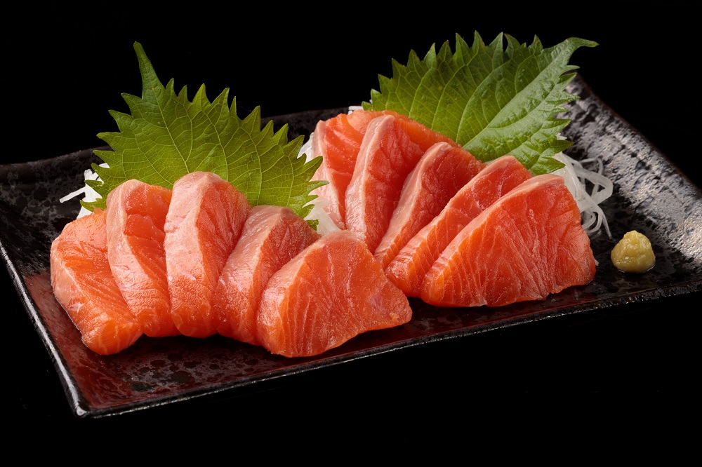 北海道 国産ドナルドサーモン(生食用) 800g  鮭 サーモン 人気サーモン サケ 国産サーモン 国産鮭