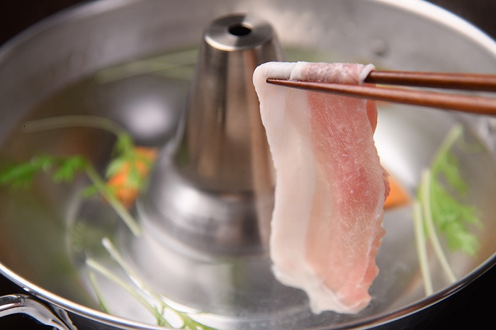 黒豚しゃぶしゃぶセットA1500g ハンバーグ5個×150g付 合計2250g 北海道 黒豚 豚肉 冷凍 小分け ロース 肩ロース バラ モモ ハンバーグ 国産 シャブシャブ　