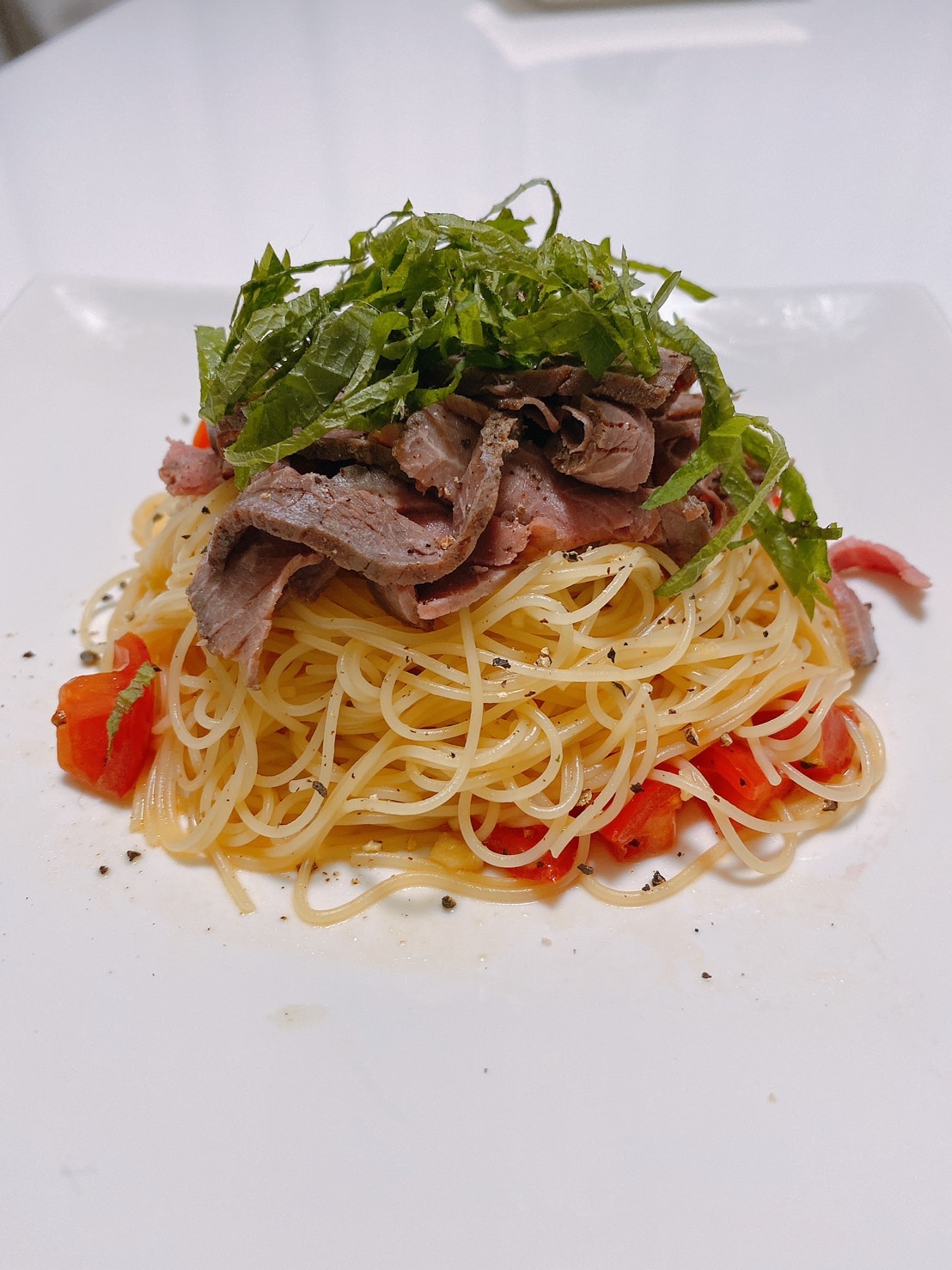 北海道 国産 十勝 ローストビーフセット 300g 1パック 冷蔵 国産牛 ローストビーフ お中元 お歳暮 ギフト 贈答 無添加 ローストビーフ  タレ付き