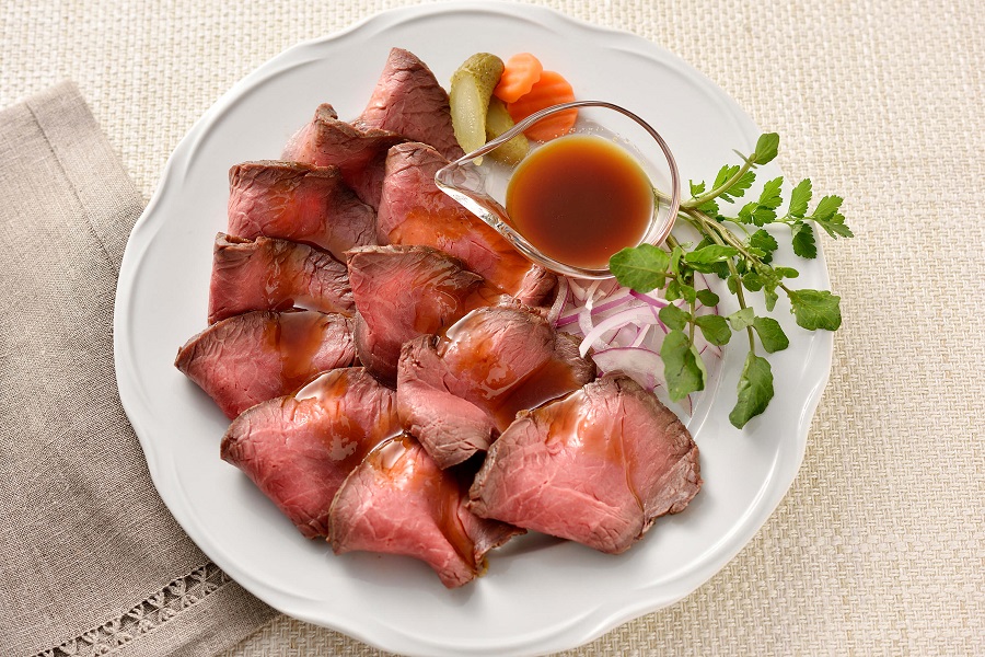 北海道 国産 十勝 ローストビーフセット 700g 小分け 3パック 冷蔵 国産牛 ローストビーフ お中元 お歳暮 ギフト 贈答 無添加 ローストビーフ  タレ付き