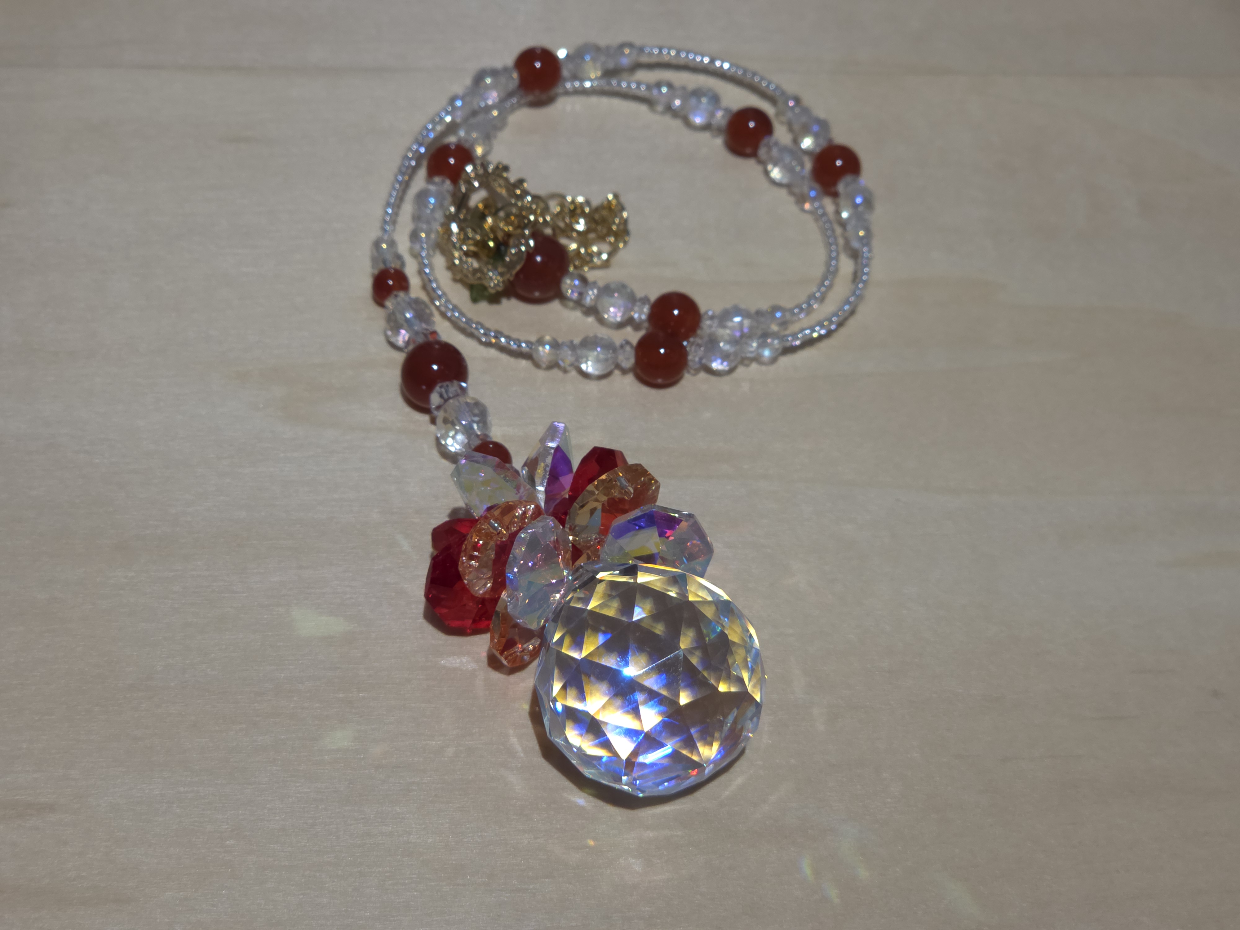 サンキャッチャー（ロゼ） お部屋用 北海道 池田町 いけだワイン城 オリジナル クリスタル インテリア 窓飾り 天然石 クリスタル アクセサリー ギフト