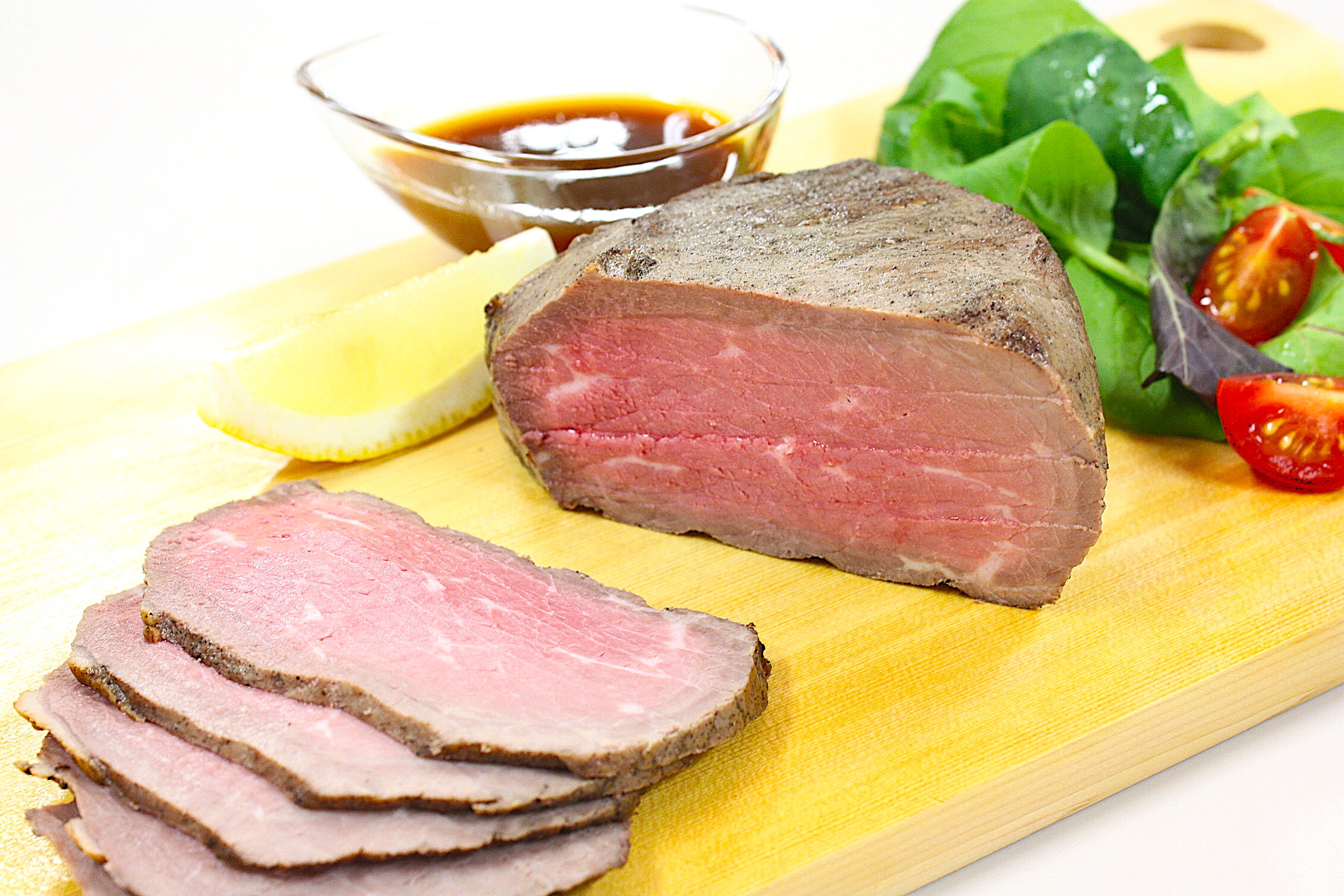 ローストビーフ 900g （3～4パック） 冷凍 お中元 お歳暮 ギフト 贈答 無添加 タレ付き お取り寄せ 北海道 ローストビーフ 十勝ローストビーフ