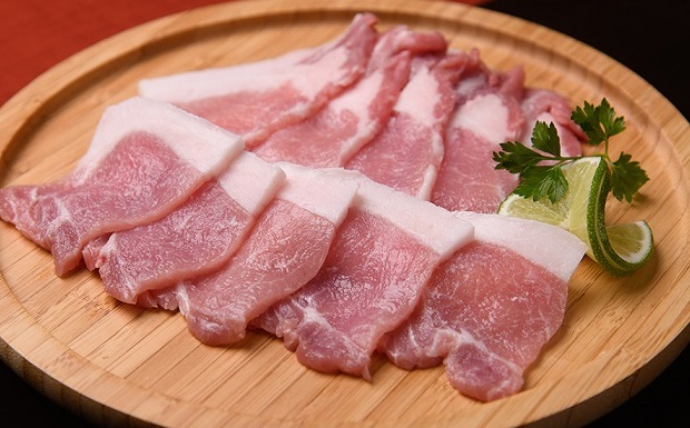 北海道　黒豚焼肉Aセット1.2kg・ハンバーグ8個