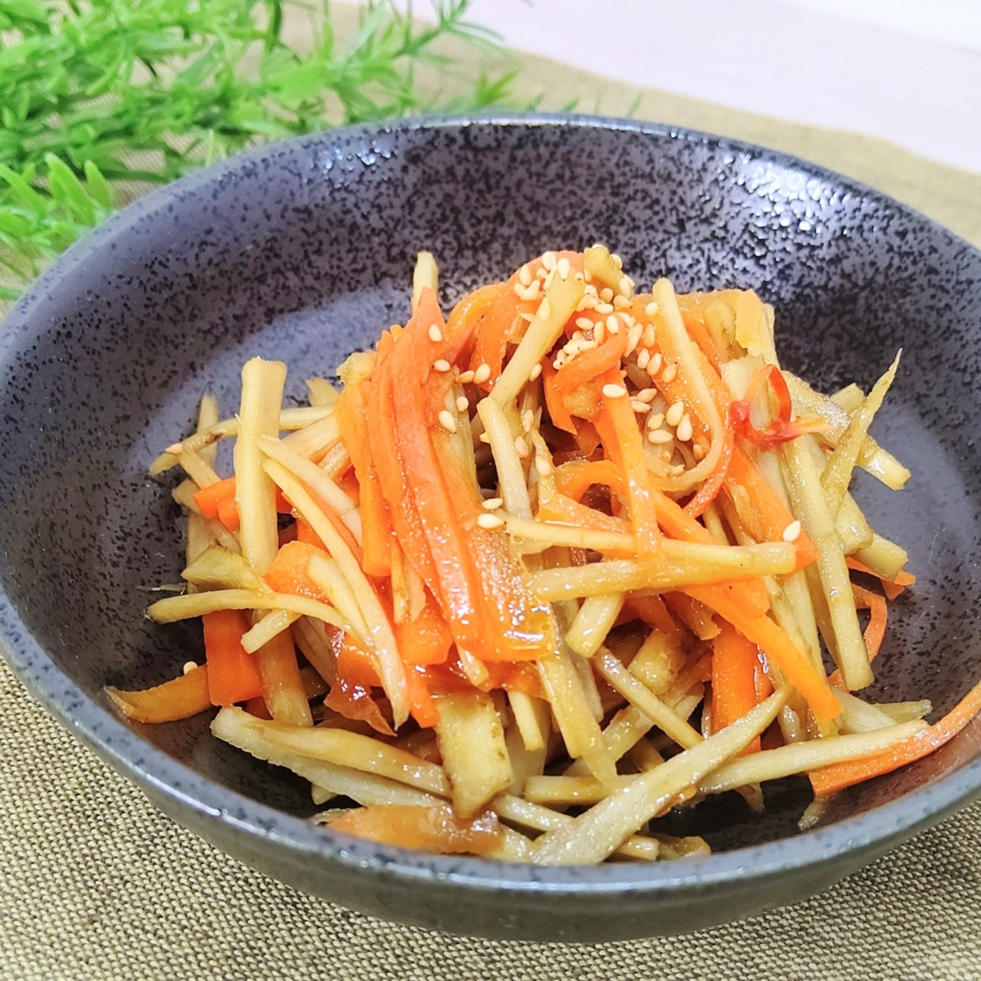 十勝豊頃産ごぼう約8kg（SS〜２Lサイズ混合）【2026年秋出荷】（先行受付）【工房みみずく】《10月中旬-12中旬頃出荷》