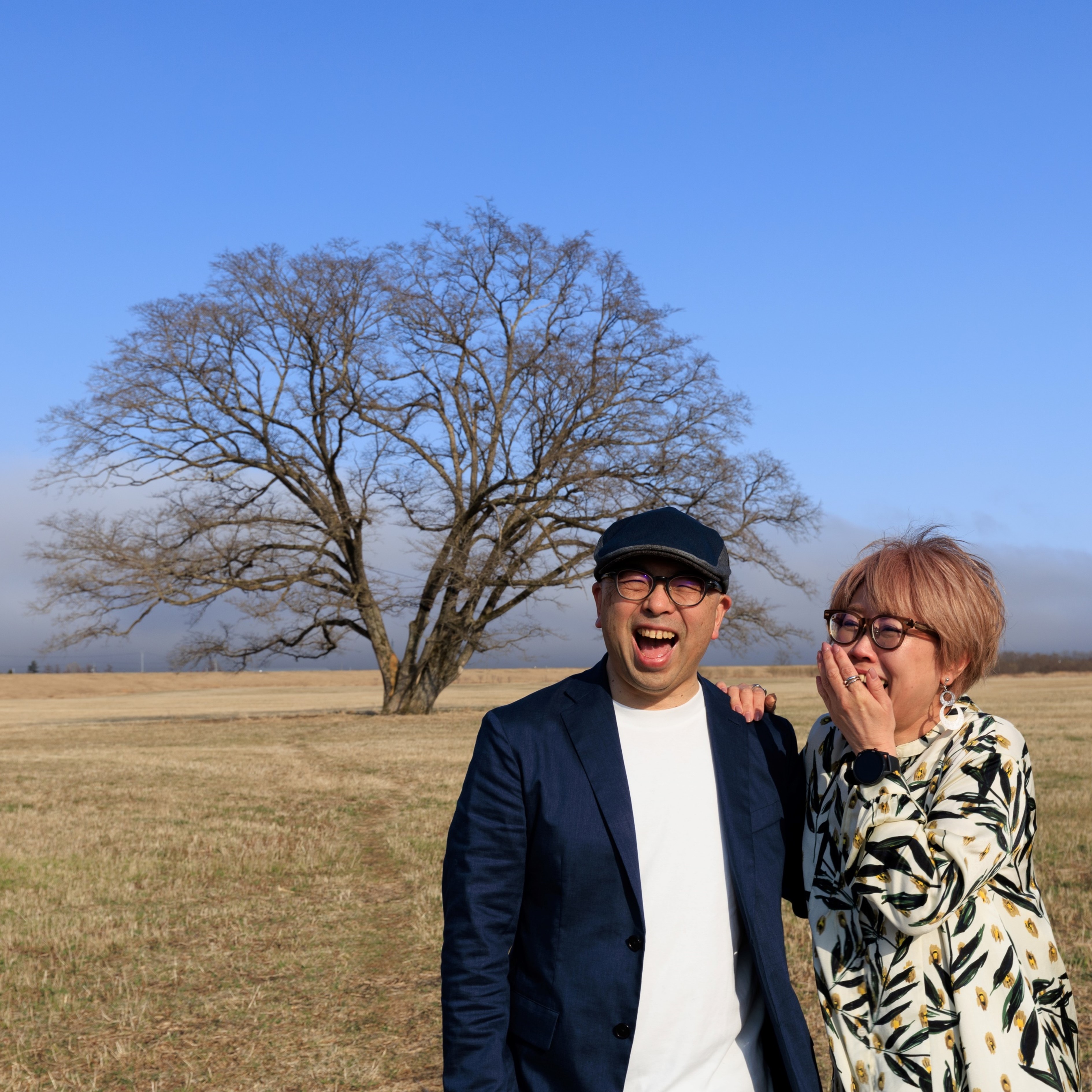 人生の幸せを日常に飾る ～アニバーサリーフォト撮影プラン～ 北海道 十勝 豊頃町 はるにれの木 結婚記念 成人記念 家族写真