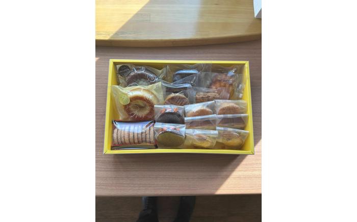 シェフの焼菓子13種詰め合わせ《足寄町》【松月堂】お菓子 おかし 焼菓子 洋菓子 詰め合わせ セット ドーナツ ケーキ マドレーヌ あしょろ 北海道 [BEAM003]