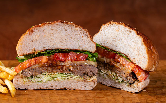 【しあわせチーズ工房】ラクレット使用！アメリカン ハンバーガーキット 6個《足寄町》【Woody bell】 [BEBM003]