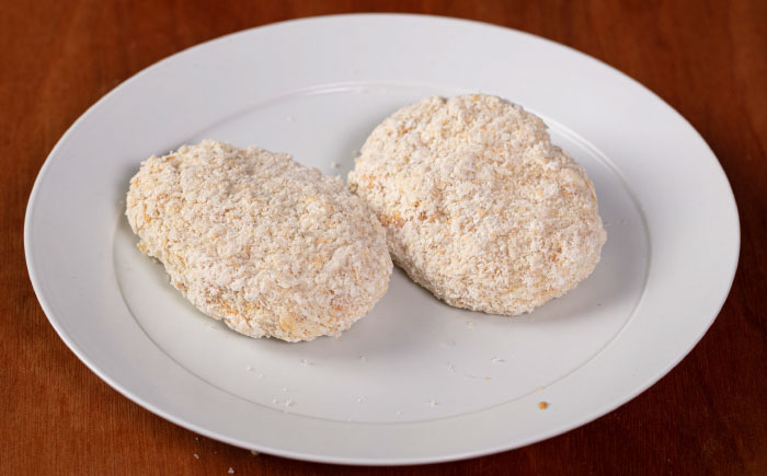 【しあわせチーズ工房】ラクレット使用！しあわせコロッケ 6個 《足寄町》【Woody bell】 [BEBM004]