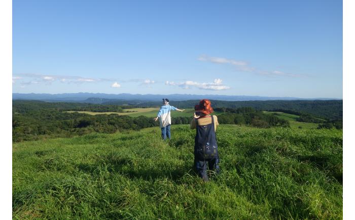 北海道十勝 牧場暮らし・チーズ造り 体験ツアー《足寄町》 【Slow Travel HOKKAIDO】 北海道旅行 体験 チーズ 牧場 見学 ツアー 体験型 旅 旅行 牧場見学 [BEAY001]