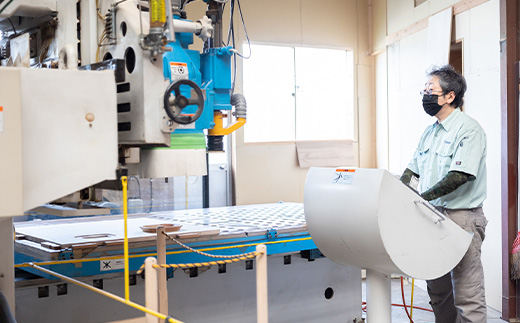 鉋型スマートフォンスピーカー「かおん」 小 | 木製スピーカー スピーカー スマホスタンド 置くだけ 電源不要 スマホスピーカー 木製 北海道 釧路町 釧路超 特産品