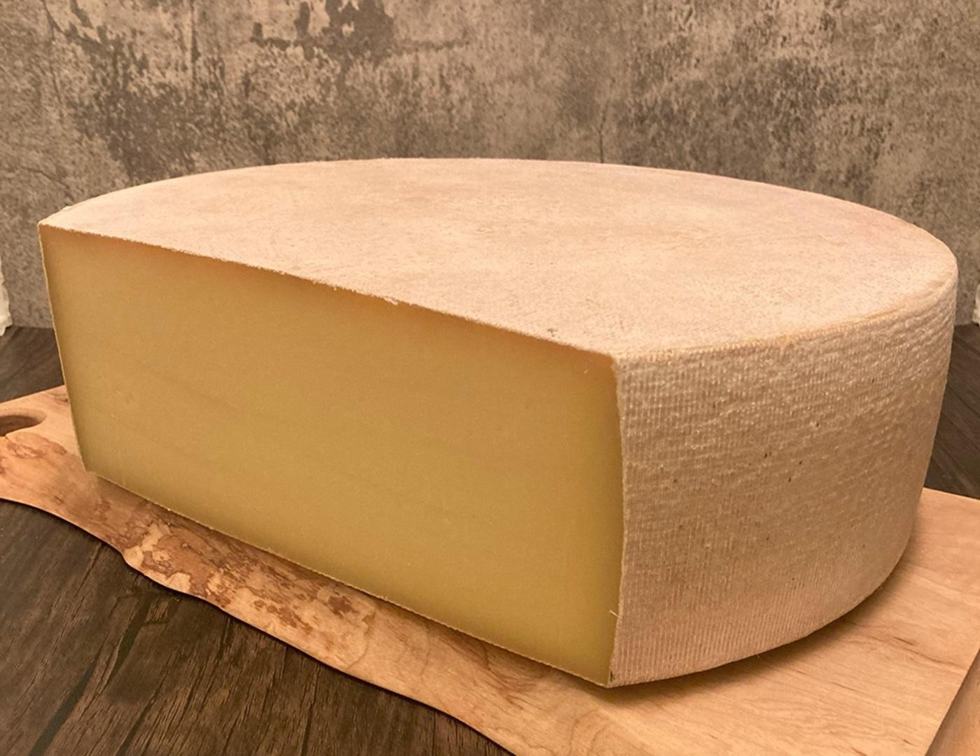 【Japan Cheese Awards 2024金賞受賞】長坂牧場チーズ工房　長期熟成ハードチーズ みのり と こしょう 100g×各3個【 ナチュラルチーズ 乳製品 発酵 熟成 グルメ ギフト お取り寄せ 標茶町 北海道 】