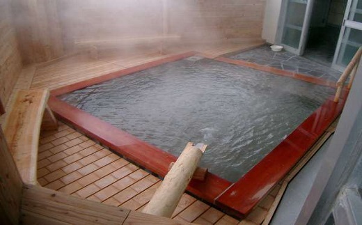 9003.川湯観光ホテル1泊2食付き2名様ご利用（和洋室ロハスパタイプ）とかわゆものがたり絵本セット