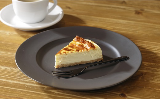 3651. プレミアム  弟子屈町 ベイクドチーズケーキ　1個　2026年3月より順次発送
