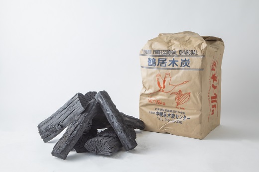 熟練の職人が製炭した　鶴居木炭　15kg　長炭30cmカット