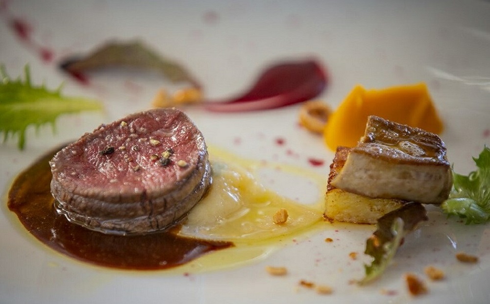 【東京丸の内】Sens & Saveurs（サンス・エ・サヴール）北海道白糠食材ランチコース 4名様