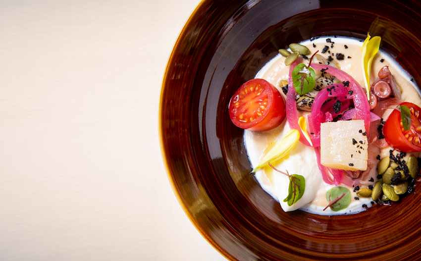 【東京丸の内】Sens & Saveurs（サンス・エ・サヴール）北海道白糠食材ディナーコース 4名様