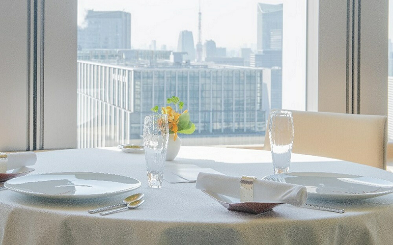 【東京丸の内】Sens & Saveurs（サンス・エ・サヴール）北海道白糠食材ランチコース 2名様