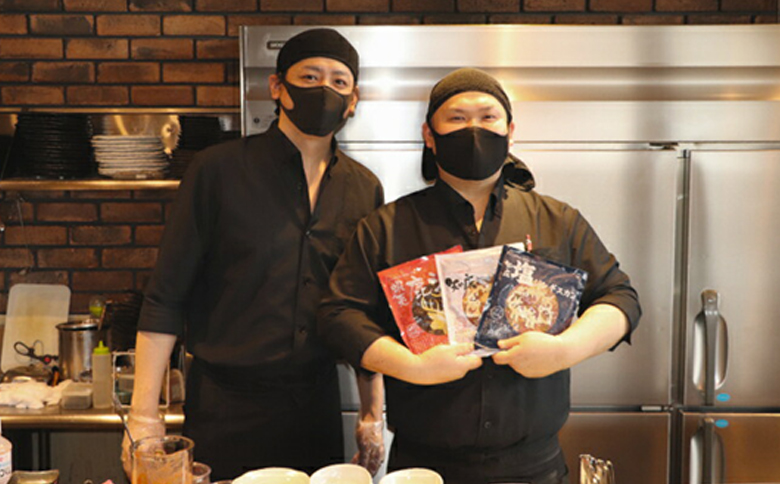 【定期便：全6回】 知床 ジンギスカン店 そら ジンギスカン 生ラム肩ロース 味付き 300g×3 計900g オンライン 申請 ふるさと納税 北海道 中標津 ラム肉 生ラム 羊肉 知床ジンギスカン 焼肉 BBQ 定期便 6ヶ月 中標津町【1601601】