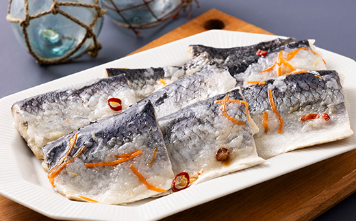 飯寿しセット(紅鮭 200g&にしん 300g)【配送不可地域：離島】【1657197】