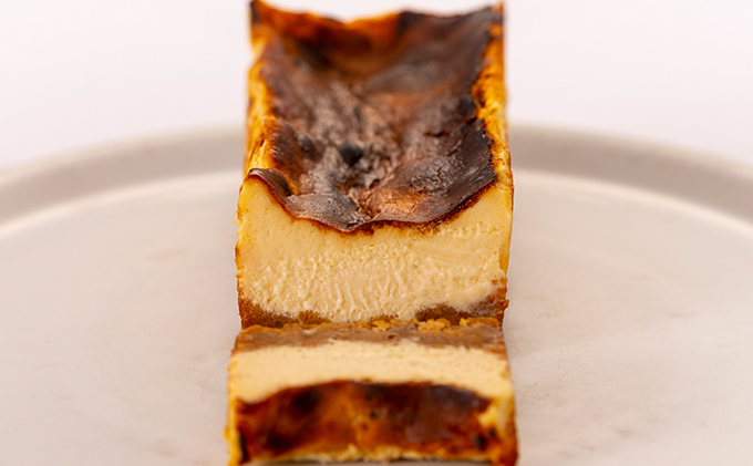 【ピッツェリアミーア】(どっしりタイプ)自家製弘前カマンベールのチーズケーキ