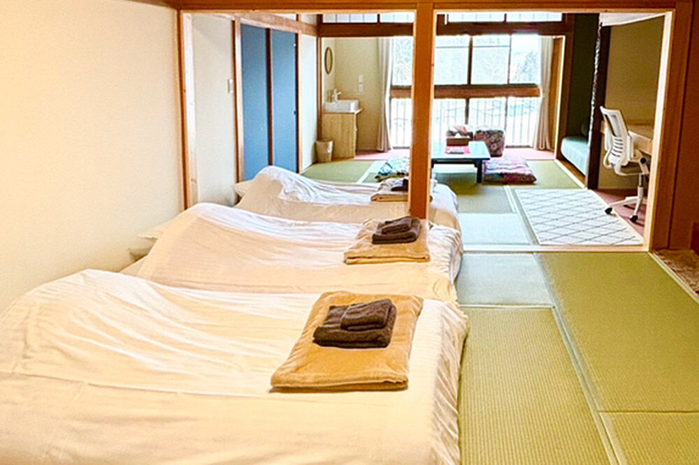 ハッピィー百沢温泉 「わんど」 宿泊券 1泊 3名様 素泊まり 宿泊チケット [クーポン チケット ハッピィー百沢温泉 ハッピイ百沢温泉 ハッピー百沢温泉 ハッピィ百沢温泉 温泉 岩木山 券 効能 弘前 腰痛 青森 百沢温泉 百沢温泉郷]