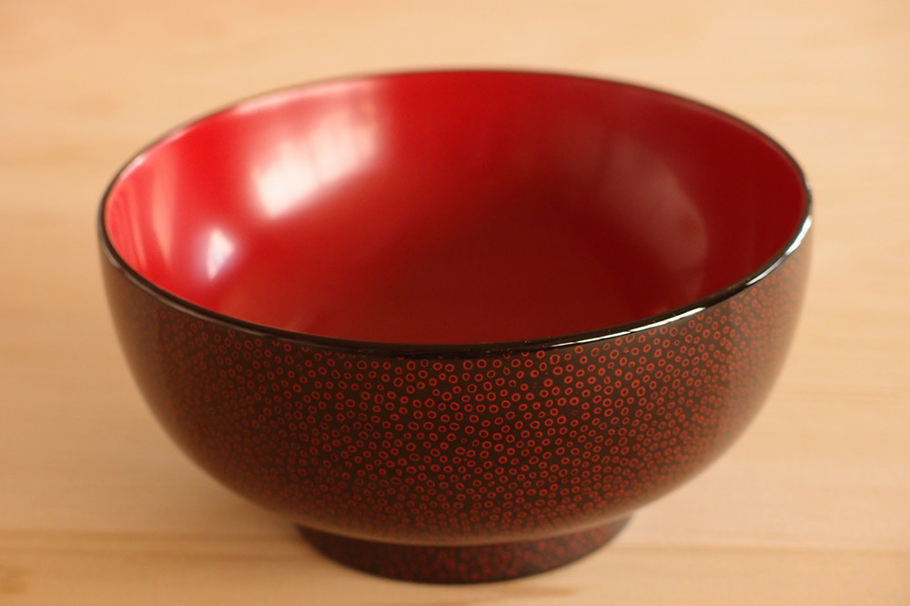 津軽塗 夫婦汁椀【七々子塗 黒（赤種）・赤（黒種）】 [うるし塗り おしゃれ かわいい つがる塗り つぶつぶ ドット 可愛い 工芸品 弘前 七々子塗 漆器 水玉 青森 茶わん 茶碗 津軽 津軽塗 柄 和食器 ペア 夫婦]