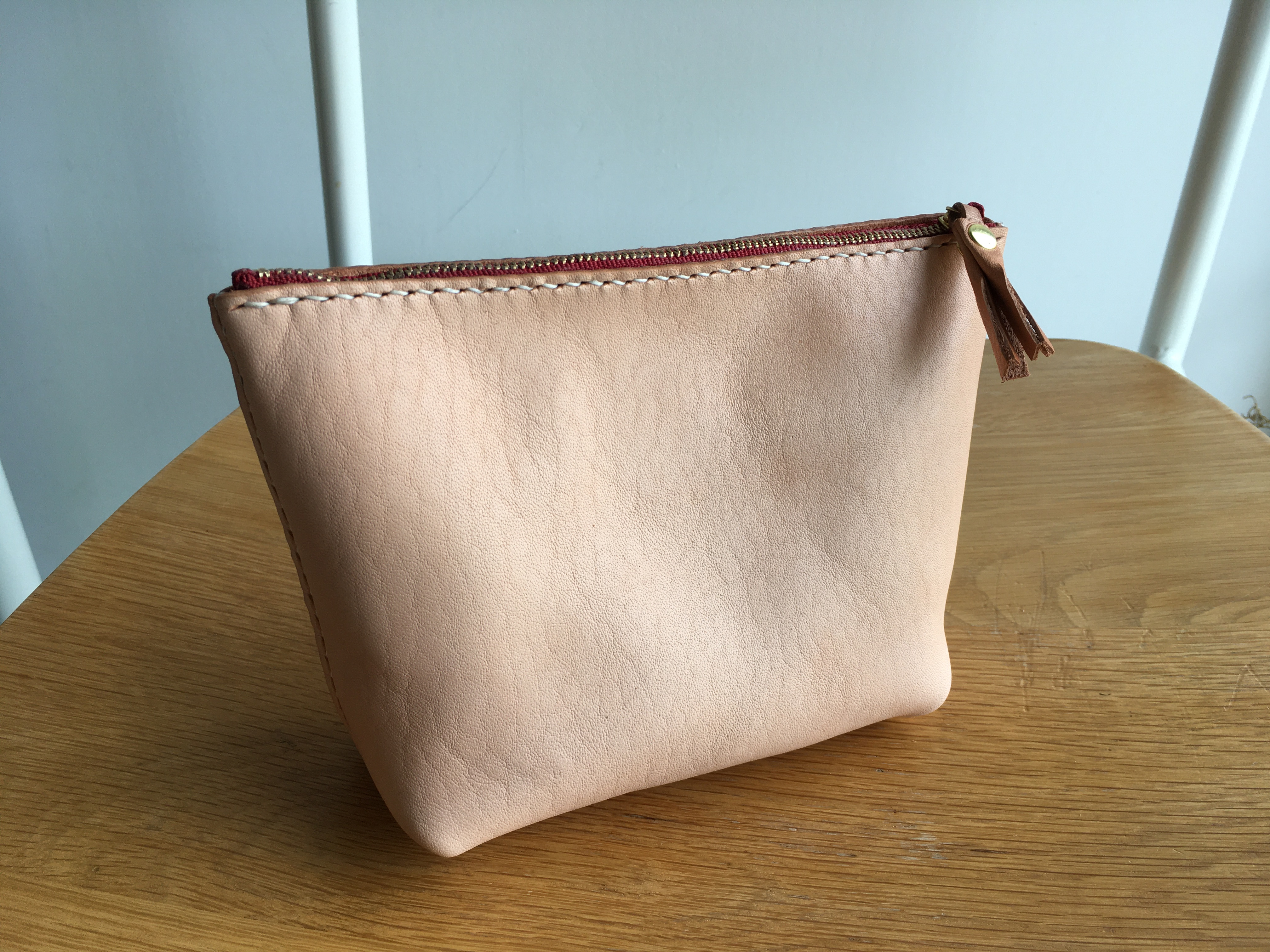 本革レザーポーチ ファスナーケース Lサイズ（ファスナーカラー赤）