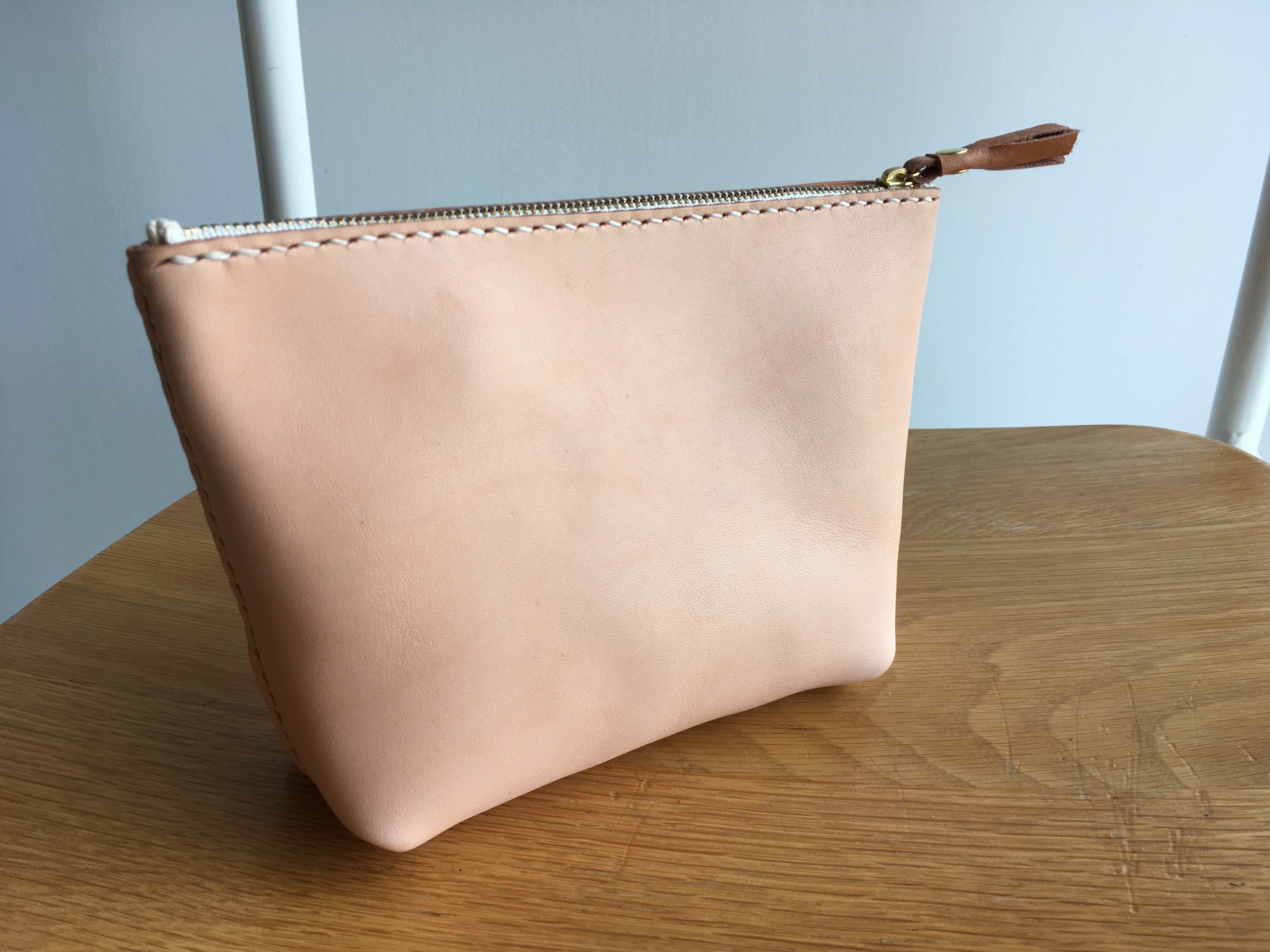 本革レザーポーチ ファスナーケース Lサイズ（ファスナーカラー白）