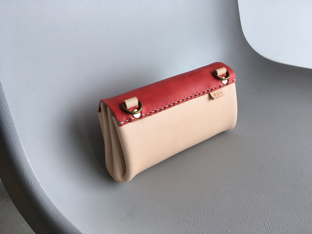 【赤】 本革 レザー財布 Mサイズ