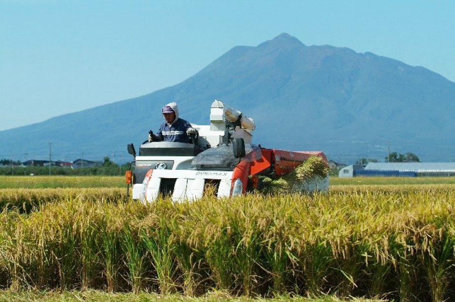 (2) 産業の振興に関する事業